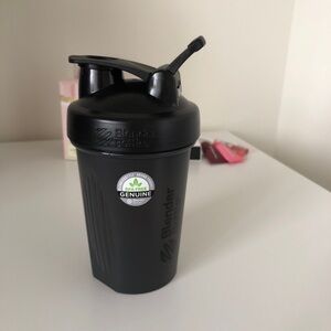 Black 20oz Blender Bottle
